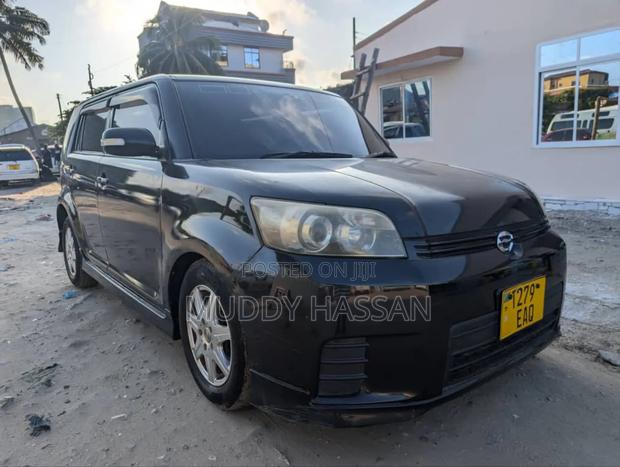 Toyota Corolla Rumion 2012 Black