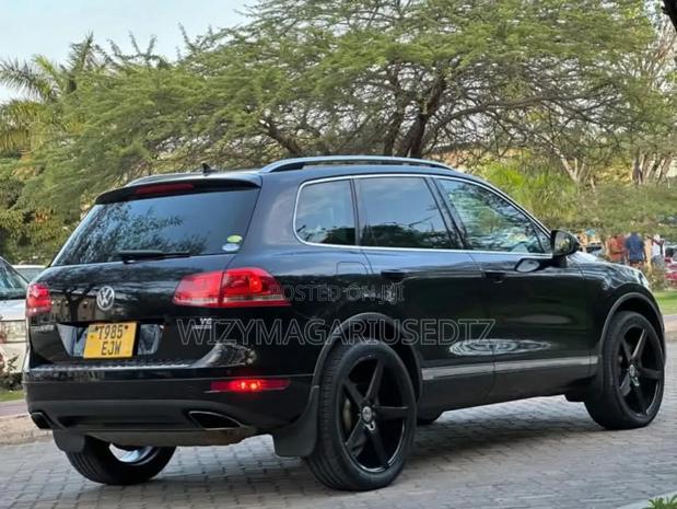 Volkswagen Touareg 2013 Matt Black