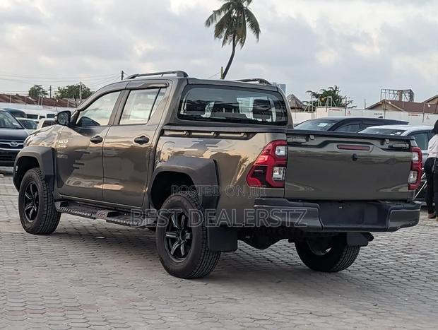 Toyota Hilux Revo Double Cab Deisel 2.8 RWD 2018