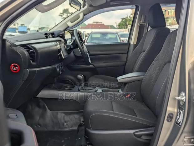 Toyota Hilux Revo Double Cab Deisel 2.8 RWD 2018