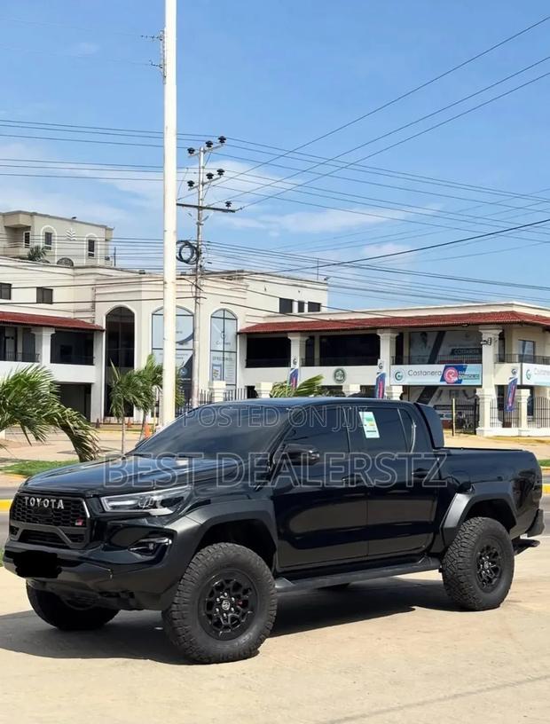 Toyota Hilux Revo Double Cab Deisel 2.8 RWD 2018