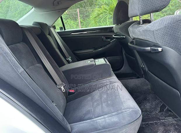 Toyota Crown 2007 White