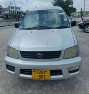 Toyota Noah 2003 Silver for sale