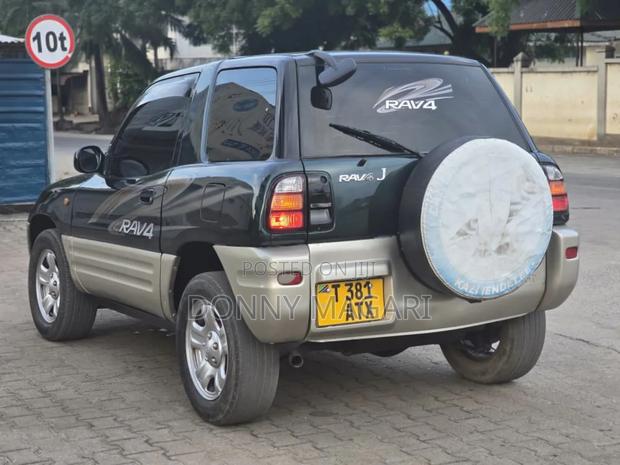 Toyota RAV4 Automatic 2003 Black