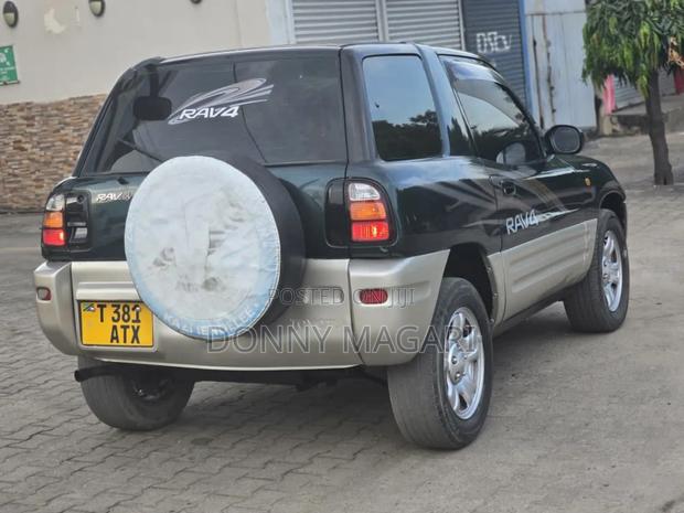 Toyota RAV4 Automatic 2003 Black