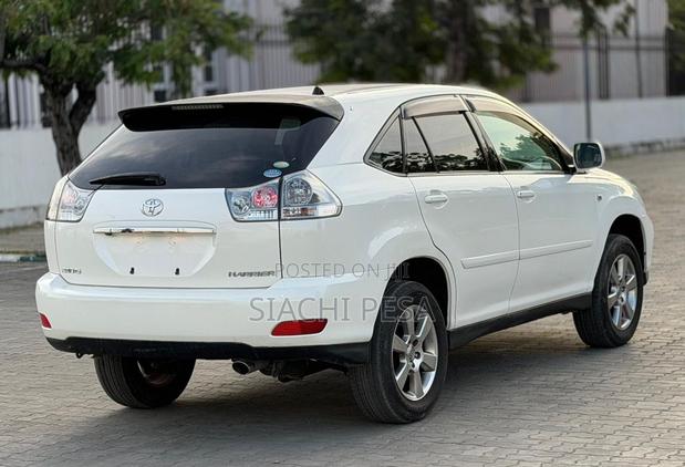 Toyota Harrier 2007 White