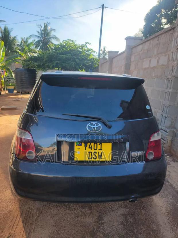Toyota IST 2007 Matt Black