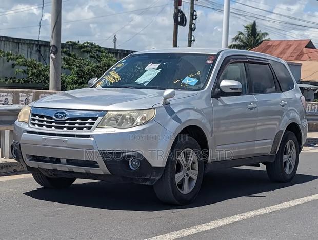 Subaru Forester 2.5X Automatic 2010 Silver