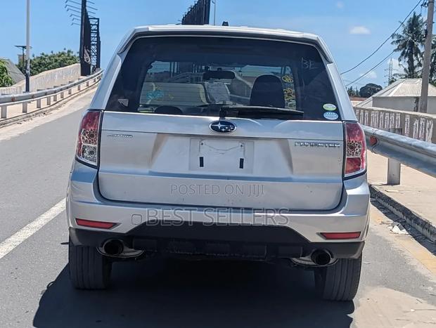 Subaru Forester 2.5X Automatic 2010 Silver