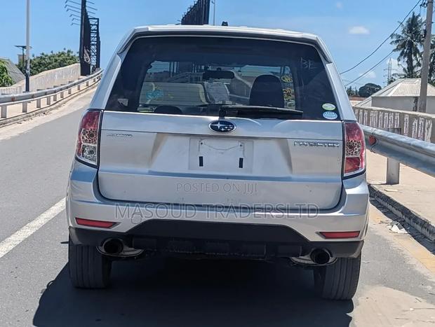 Subaru Forester 2.5X Automatic 2010 Silver