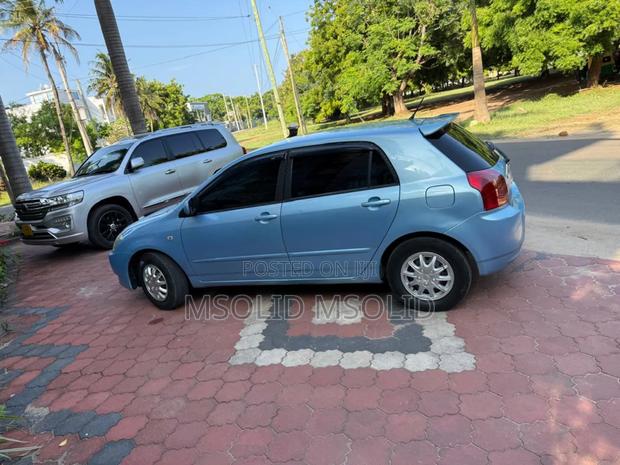 Toyota Corolla RunX 2003 Blue