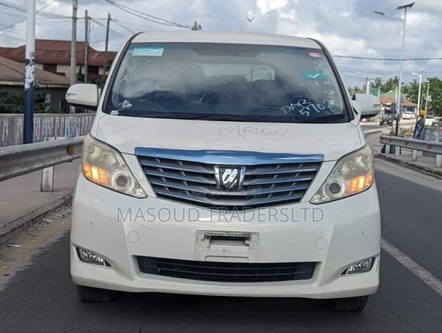 Toyota Alphard 2.4 Petrol AWD 2009 White