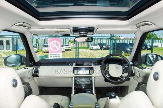 Land Rover Range Rover Vogue 2015 Gold