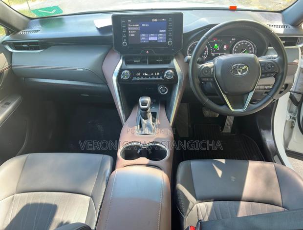Toyota Harrier 2022 White