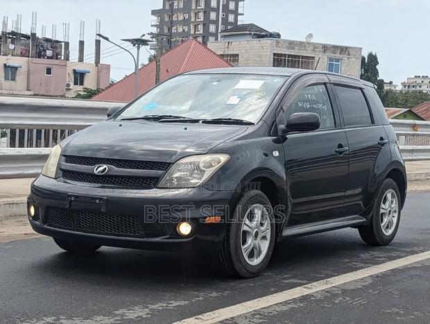 Toyota IST 2006 Black