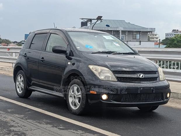 Toyota IST 2006 Black