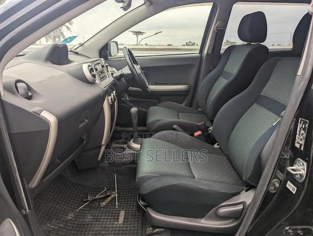 Toyota IST 2006 Black