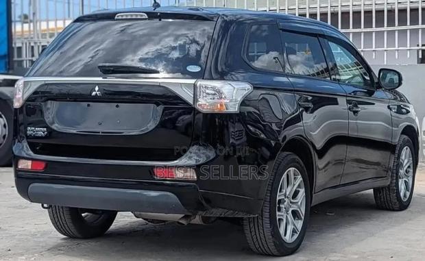 Mitsubishi Outlander PHEV 2018 Black