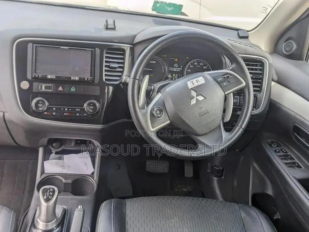 Mitsubishi Outlander PHEV 2018 Black
