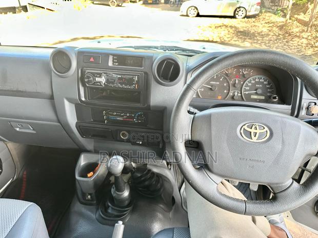 Toyota Land Cruiser 79 Series 2015 White