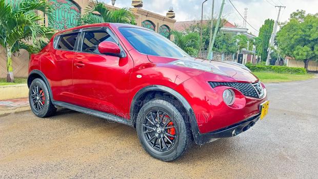 Nissan Juke SV 2012 Red