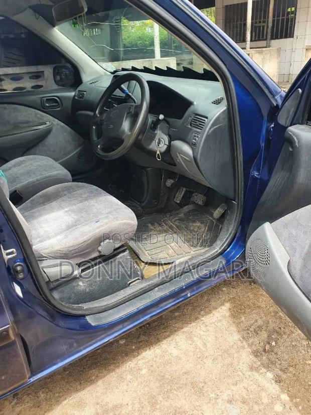 Toyota Raum 2005 Blue