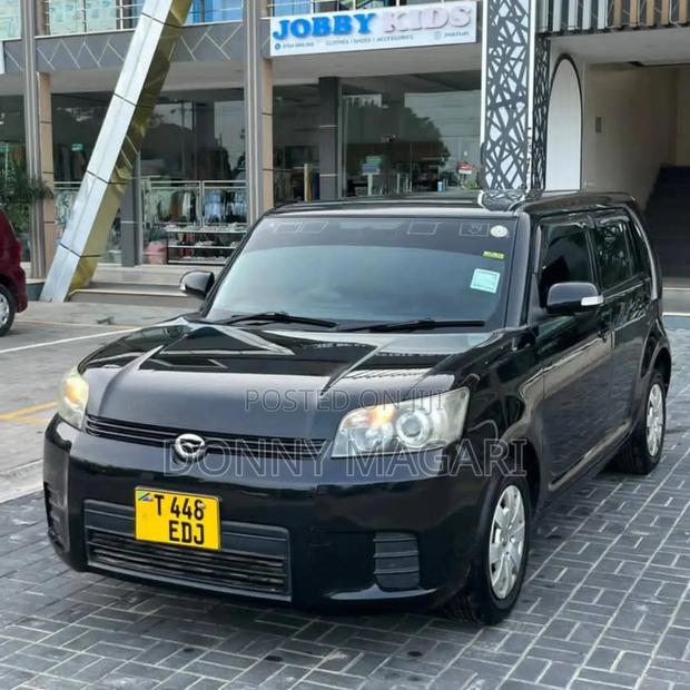 Toyota Corolla Rumion 2008 Black