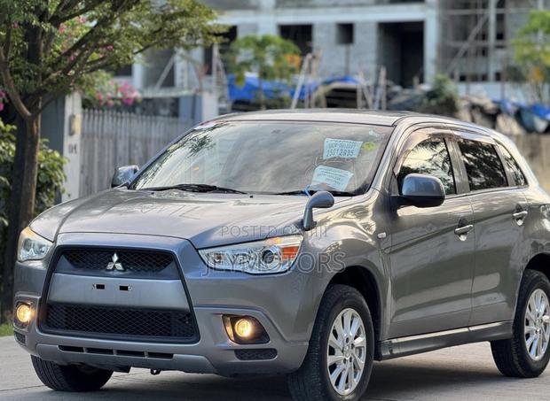Mitsubishi RVR 2010 Gray