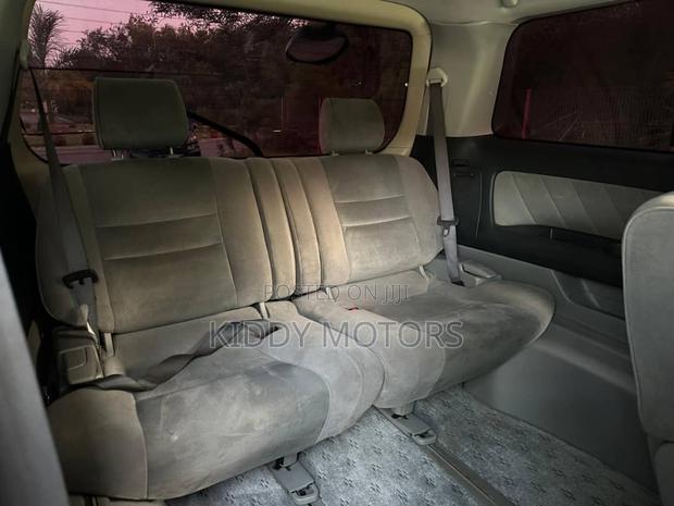 Toyota Alphard 2005 Gray