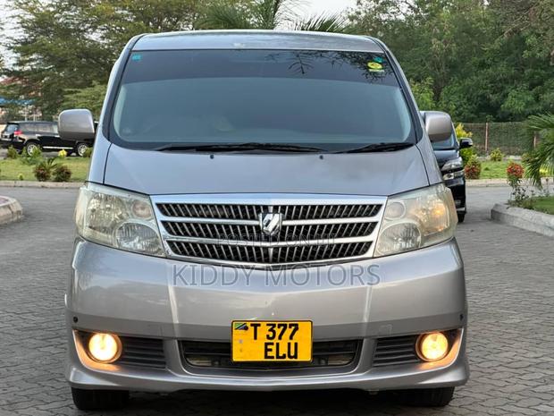 Toyota Alphard 2005 Gray