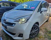 Toyota Ractis 2014 Off white for sale