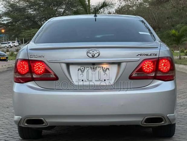 Toyota Crown 2008 Silver