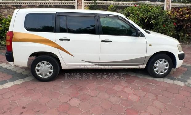 Toyota Probox 2006 White