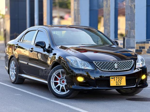 Toyota Crown 2008 Black