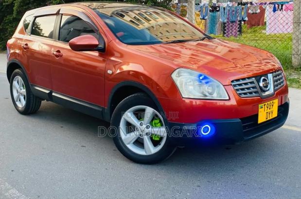 Nissan Dualis 2007 Orange