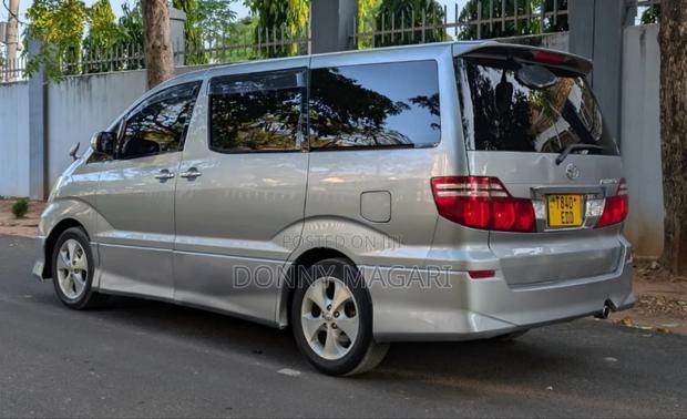 Toyota Alphard 2008 Silver