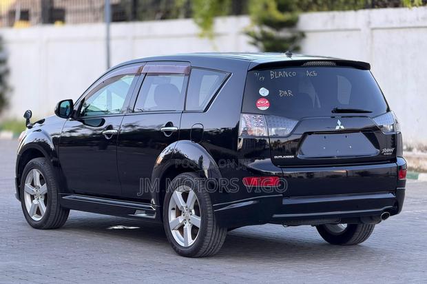 Mitsubishi Outlander 2008 Black