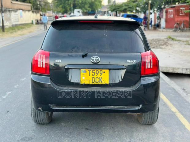 Toyota Corolla RunX 2005 Black