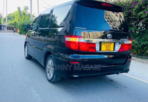Toyota Alphard 2004 Black