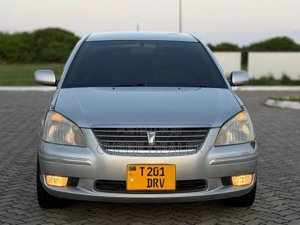 Toyota Premio 2005 Silver