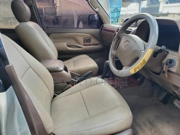 Toyota Land Cruiser Prado 2005 Silver