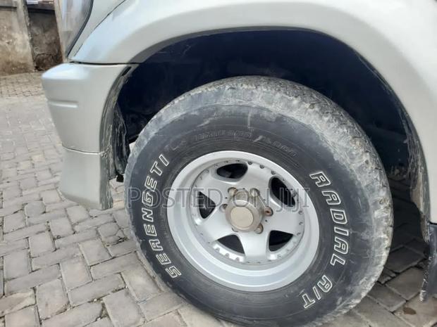 Toyota Land Cruiser Prado 2005 Silver