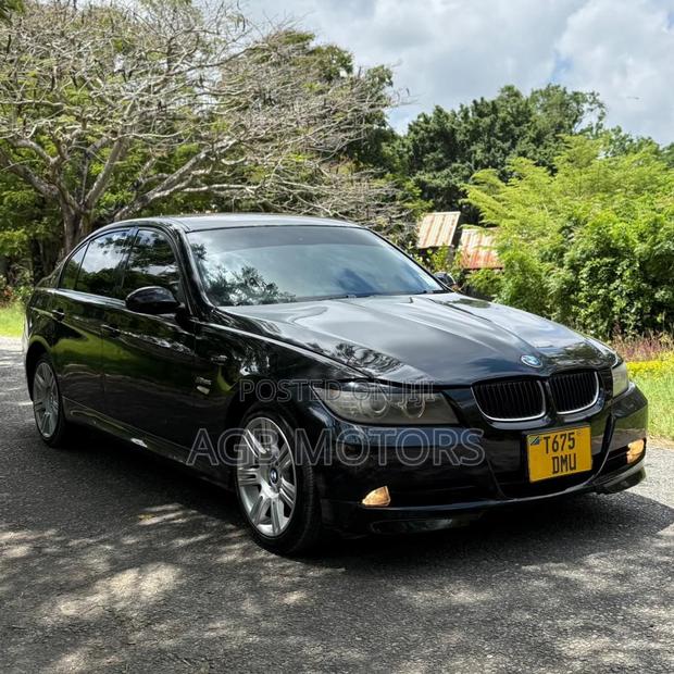 BMW 3 Series 2011 Black