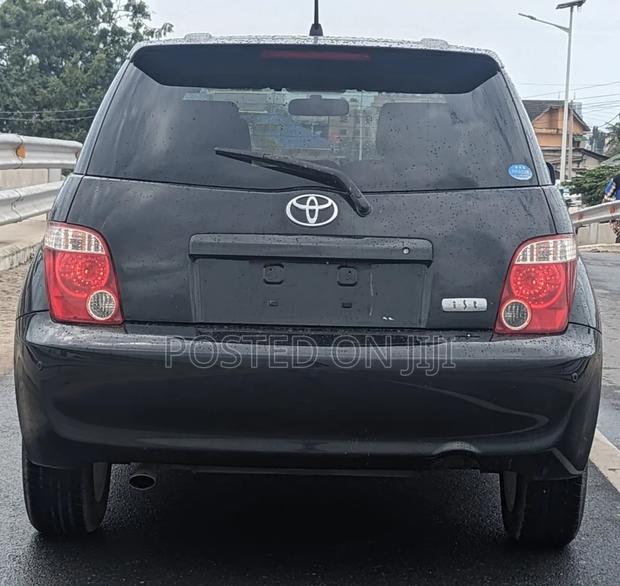 Toyota IST 2006 Black