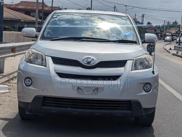 Toyota IST 2007 Silver