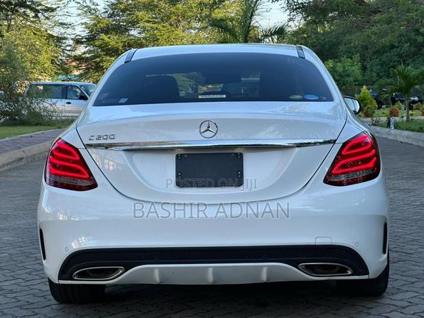 Mercedes-Benz C200 2014 White