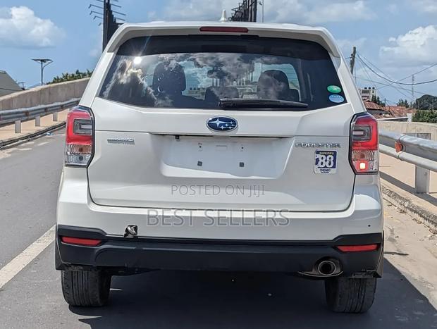 Subaru Forester 2.0XT Touring AWD 2016 White