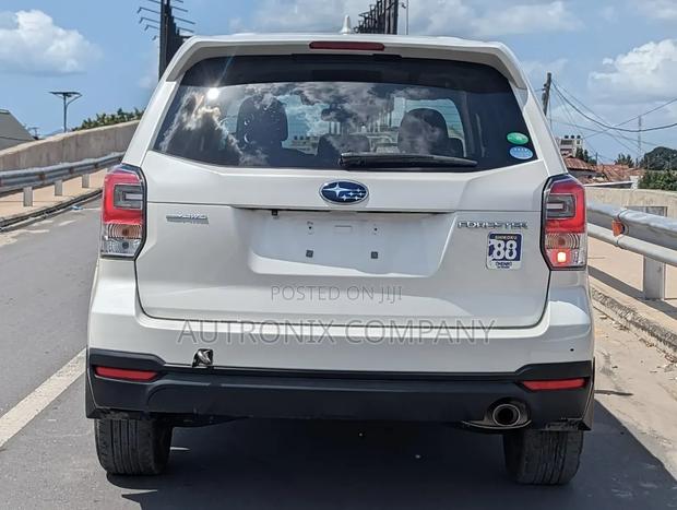 Subaru Forester 2.0XT Touring AWD 2016 White