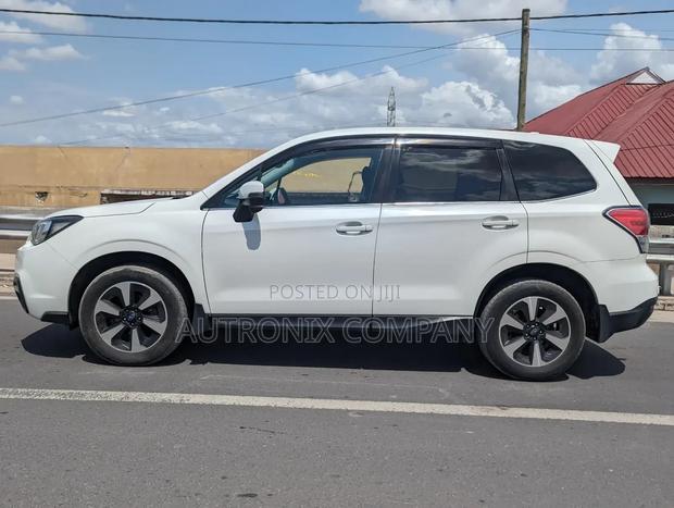 Subaru Forester 2.0XT Touring AWD 2016 White