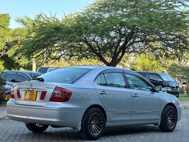 Toyota Premio 2005 Silver